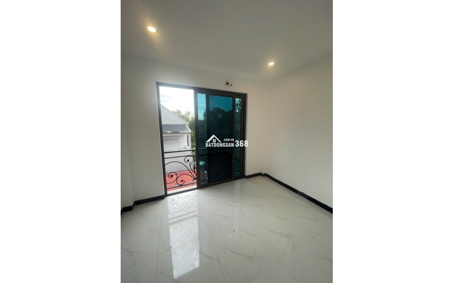 NHÀ 3 TẦNG - NGÕ Ô TÔ - GIÁ CHỈ 2,X TỶ